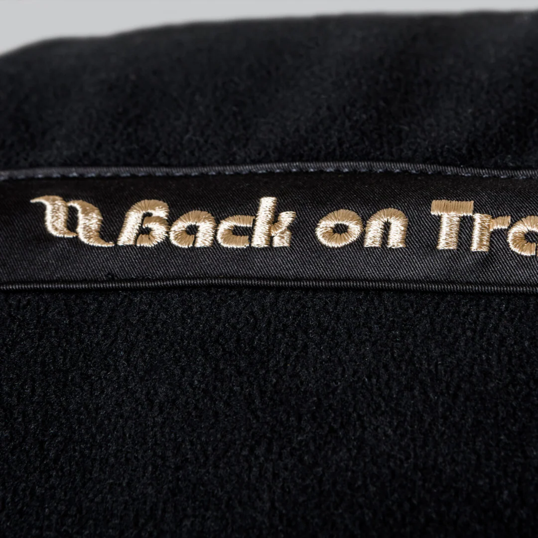 Back on Track Deep Nights Fleece Cooler - Image 5
